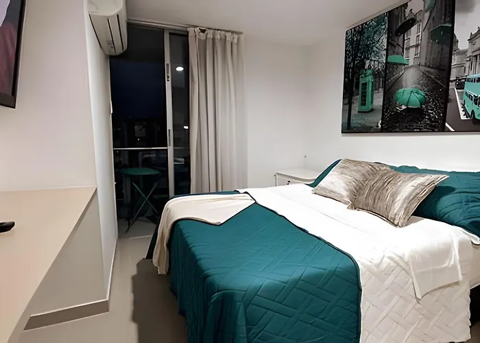 Strada Suites: Piso Alto, Wifi, A/A