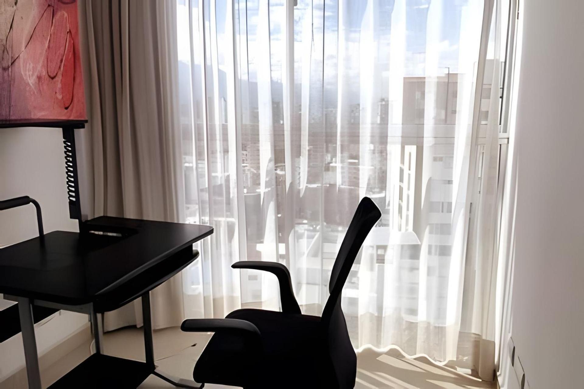 Strada Suites: Piso Alto, Wifi, A/a *